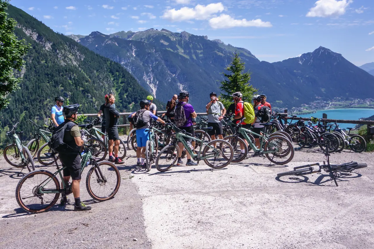 Bikeschule Achensee E-Bike Tour Sonn-Markom Einkehr Feilalm Pertisau